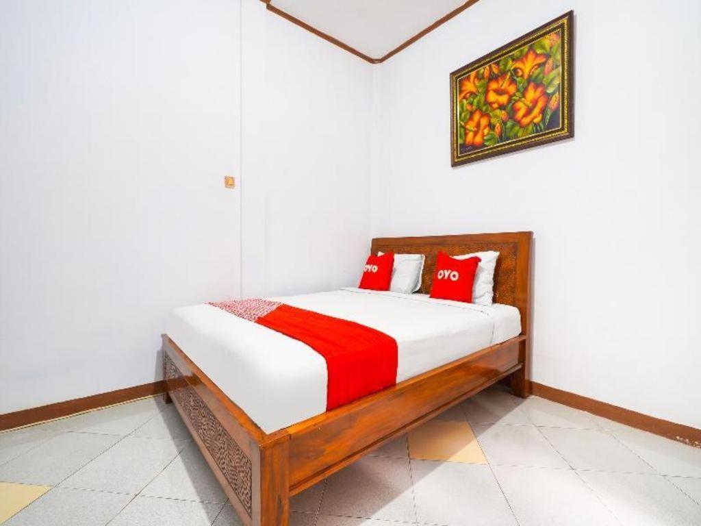 Oyo 91561 Gandhi Hotel Бандунг Екстериор снимка